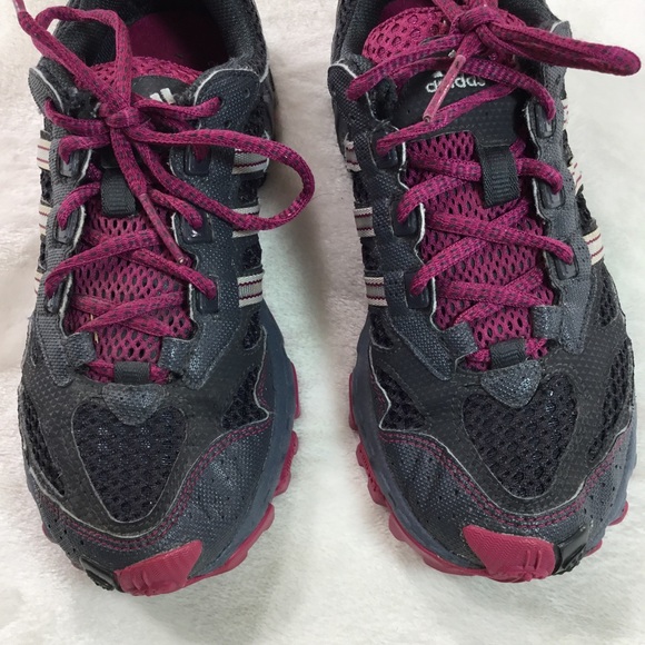 ADIDAS KANADIA WOMENS DARK GRAY AND PINK TRAIL RUNNING SNEAKER 6 - Picture 7 of 8
